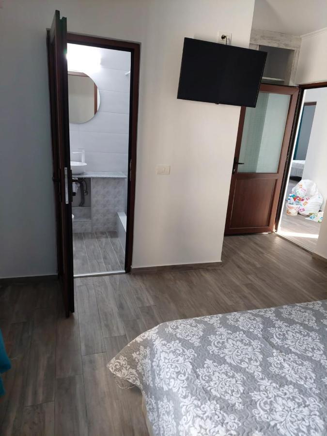 Albdevara Mar Srl Vama Veche Luaran gambar